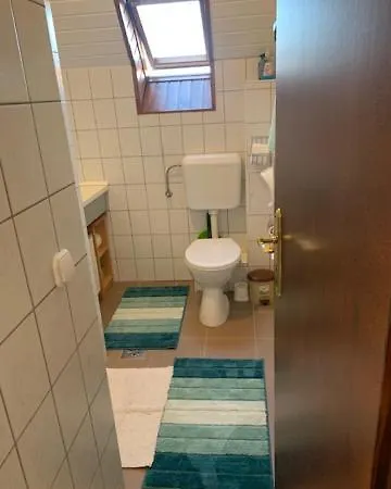 Krisztina Apartamento *