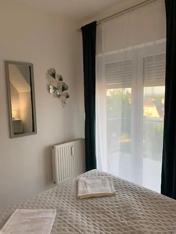 Krisztina Appartement *